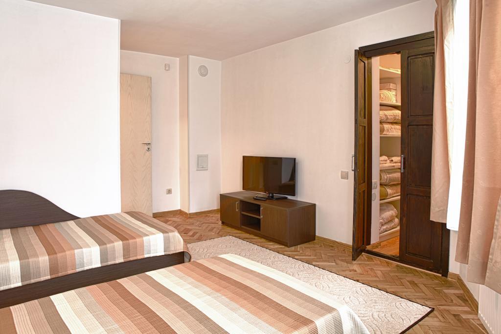 Pepi Guest House Veliko Turnovo Bagian luar foto